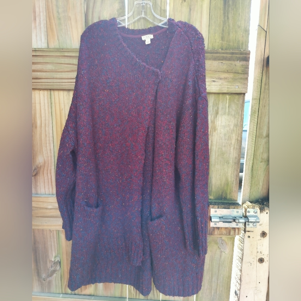 LOGO Women's Maroon Sweater